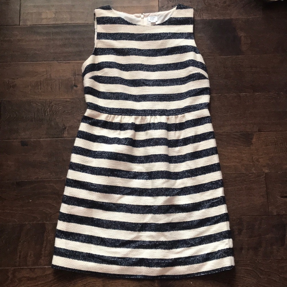 Crown & Ivy dress